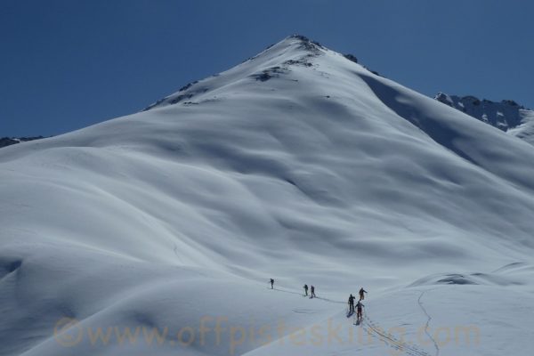 Skin #2 up to the shoulder of Kyzyl Moynok for a run down the far side.