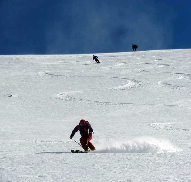 iceland-ski-touring-image-2